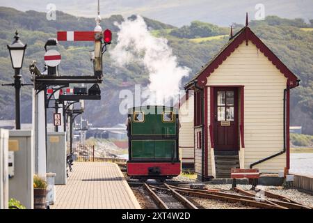 Porthmadog FFESTINIOG & WELSH HIGHLAND RAILWAYS die älteste Schmalspurbahn der Welt Stockfoto