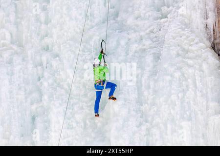 Eisklettern in Lake City, Colorado, USA Stockfoto