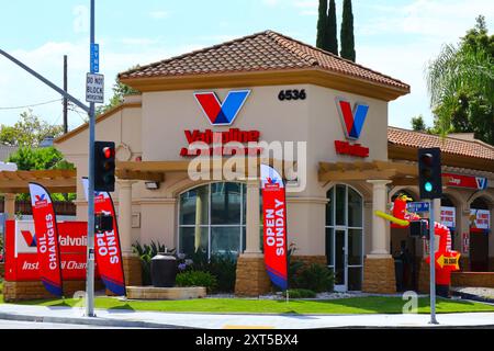 Valvoline Instant Oil Change, amerikanisches Unternehmen, das vorbeugende Wartungsdienstleistungen für viele verschiedene Fahrzeugtypen anbietet Stockfoto