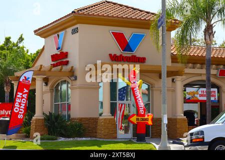 Valvoline Instant Oil Change, amerikanisches Unternehmen, das vorbeugende Wartungsdienstleistungen für viele verschiedene Fahrzeugtypen anbietet Stockfoto