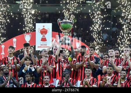 Mailand gewinnt den 2Â° Trofeo Silvio Berlusconi - AC Milan-AC Monza - Stadio San Siro während der Berlusconi Trophy - AC Milan vs AC Monza, Freundschaftsfußballspiel in Mailand, Italien, 13. August 2024 Stockfoto