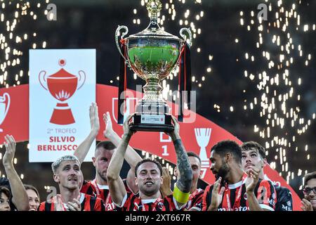 Mailand gewinnt den 2Â° Trofeo Silvio Berlusconi - AC Milan-AC Monza - Stadio San Siro während der Berlusconi Trophy - AC Milan vs AC Monza, Freundschaftsfußballspiel in Mailand, Italien, 13. August 2024 Stockfoto