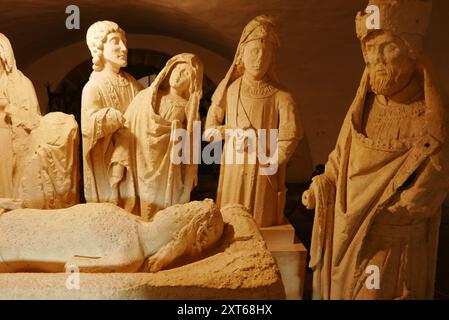 Begräbnis Jesu in der Alten Abtei Sainte-Croix von Quimperle, Finistere, Bretagne, Bretagne, Frankreich, Europa Stockfoto