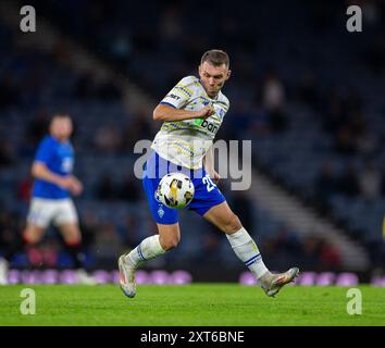 Hampden Park, Glasgow, Großbritannien. August 2024. Champions League Qualifying Football, Second Leg, Rangers gegen Dynamo Kiew; Oleksandr Karavaiev von Dynamo Kiew auf den Ball Credit: Action Plus Sports/Alamy Live News Stockfoto