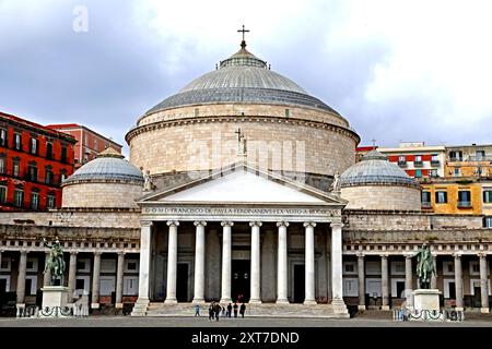 Basilica reale Pontificia San Francisco in Neapel Italien Stockfoto