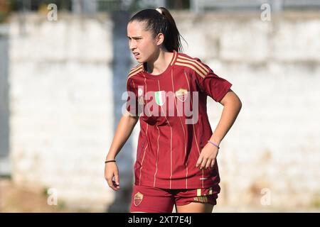 Cisterna Di Latina, Italien. August 2024. Giulia Dragoni von AS Roma wurde während des Freundschaftsspiels zwischen Roma-Frauen und Napoli-Frauen im Domenico-Bartolani-Stadion gesehen. Endergebnis Roma Women 1: 0 Napoli Women (Foto: Mattia Vian/SOPA Images/SIPA USA) Credit: SIPA USA/Alamy Live News Stockfoto