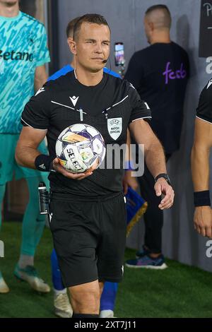 Bukarest, Rumänien. 13. August 2024: Schiedsrichter Morten Krogh während der UEFA Champions League, drittes Qualifikationsspiel zwischen FCSB und AC Sparta Praha im Steaua Stadium in Bukarest. Quelle: Lucian Alecu/Alamy Live News Stockfoto