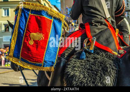 Die Fanfare des 4. Carabinieri-Pferderegiments anlässlich der Madonna della Libera. Pratola Peligna, Abruzzen Stockfoto