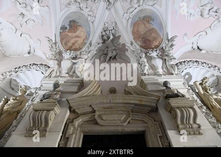 Kromeriz, Tschechische Republik. August 2024. Die Sala Terrena befindet sich im Erdgeschoss des Erzbischofsschlosses in Kromeriz, Tschechien. Ist eines der besten Beispiele für frühbarocke Architektur in der Tschechischen Republik. Sie besteht aus drei Hallen und zwei künstlichen Höhlen, sogenannten Grotten. Quelle: Dalibor Gluck/CTK Photo/Alamy Live News Stockfoto