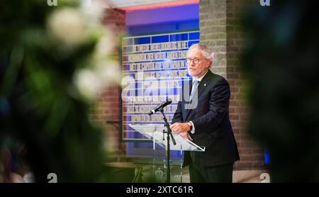 DEN HAAG - 14.08.2024, Thom de Graaf, Vorsitzender der Stiftung für nationale Gedenkfeier, während der Gedenkfeier im Repräsentantenhaus für die Kriegsopfer in den ehemaligen Niederländisch-Indien. Jedes Jahr werden die Opfer des Zweiten Weltkriegs an der indischen Gedenktafel im Repräsentantenhaus gedenken. ANP FREEK VAN DEN BERGH niederlande aus - belgien aus Stockfoto