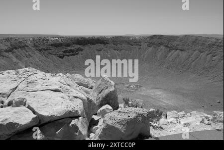 Meteor Crater liegt an der Route 66 in der Nähe der I-40 in der Nähe von Winslow Arizona USA. Stockfoto