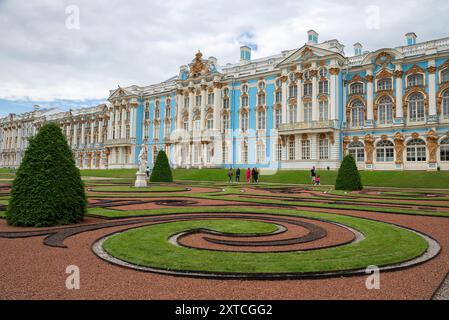 PUSCHKIN, RUSSLAND - 13. AUGUST 2024: Im Katharinenpalast an einem Sommertag. Zarskoje Selo (Sankt Petersburg) Stockfoto