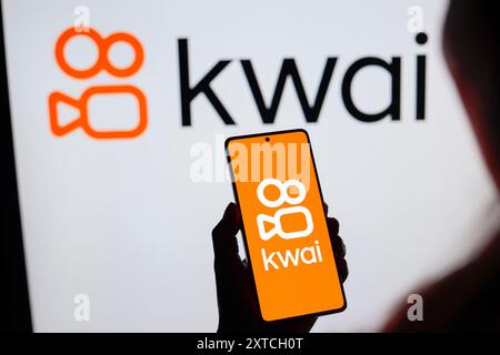 Paraguay. August 2024. In dieser Abbildung wird das Kwai-Logo auf einem Smartphone-Bildschirm angezeigt. Quelle: SOPA Images Limited/Alamy Live News Stockfoto