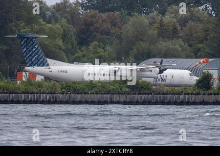 Porter Airplane landet am Billy Bishop Airport auf Centre Island in toronto, Ontario, Kanada Stockfoto