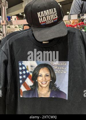 MERCHANDISING DER AMERIKANISCHEN PRÄSIDENTSCHAFTSKAMPAGNE IN NEW YORKER GESCHÄFTEN Stockfoto