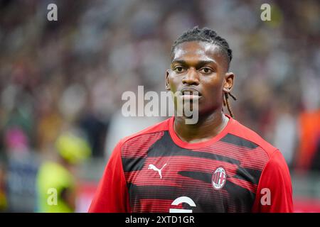 Mailand, Italie. August 2024. Rafael Leao (AC Milan) während des Trofeo Silvio Berlusconi 2024 Fußballspiels zwischen AC Mailand und AC Monza am 13. August 2024 im San Siro Stadion in Mailand, Italien - Foto Morgese-Rossini/DPPI Credit: DPPI Media/Alamy Live News Stockfoto