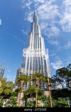 Dubai Burj Khalifa Skyline höchstes Gebäude der Welt in Downtown Dubai, Vereinigte Arabische Emirate - 12. Februar 2024: Burj Khalifa höchstes Gebäude der Welt in Dubai, Vereinigte Arabische Emirate. *** Dubai Burj Khalifa Skyline höchstes Gebäude der Welt in Downtown Dubai, Vereinigte Arabische Emirate 12. Februar 2024 Burj Khalifa höchstes Gebäude der Welt in Downtown Dubai, Vereinigte Arabische Emirate Stockfoto