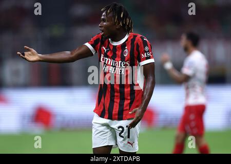 Mailand, Italien. August 2024. Samuel Chukwueze vom AC Milan Gesten während des Silvio Berlusconi Trophäenfußballspiels zwischen AC Milan und AC Monza im Stadio Giuseppe Meazza am 13. August 2024 in Mailand. Quelle: Marco Canoniero/Alamy Live News Stockfoto