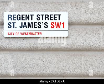 Straßenschild für Regent Street und St James's, Westminster, SW1, London, England. Stockfoto