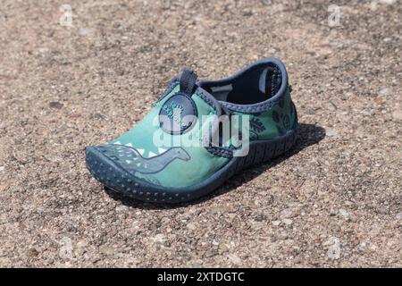 Um Seaton herum, eine kleine Küstenstadt im Süden von Devon. Ein kleines Kind hat den Schuh verloren. Stockfoto