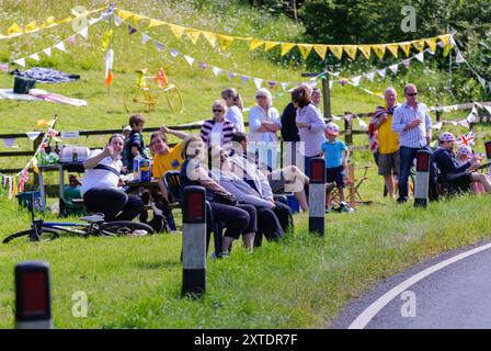 Tor de France, Le Grand Abfahrt - Radrennen Richtung Süden von Ripon nach Harrogate in North Yorkshire Stockfoto