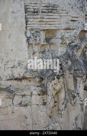 Le Monument Tongres le Long de la D 932.Réplique d’un Monument offert en 1985 par la ville jumelée de Tongres lors de ses 2000 ans d’Existence. Kassette Stockfoto