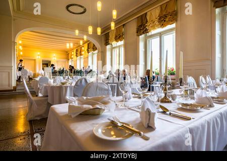 Das ehemalige Sanatorium Schatzalp ist heute ein Hotel. Thomas-Mann-Weg, Davos, Graubünden, Schweiz Stockfoto