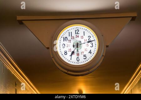 Das ehemalige Sanatorium Schatzalp ist heute ein Hotel. Thomas-Mann-Weg, Davos, Graubünden, Schweiz Stockfoto