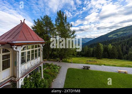 Das ehemalige Sanatorium Schatzalp ist heute ein Hotel. Thomas-Mann-Weg, Davos, Graubünden, Schweiz Stockfoto