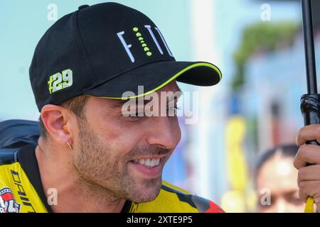 Porträt von (29) Andrea Iannone aus Italien vom Team GoEleven, fährt Ducati Panigale V4R während der FIM Motul Superbike Weltmeisterschaft - Runde 04 - Stockfoto