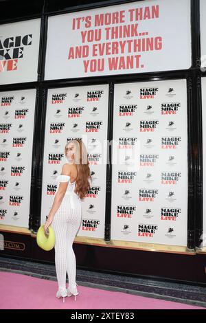 Patsy Field nimmt an der Sommersoiree „Love Island“ bei „Magic Mike Live“ Teil, die im Hippodrome in London stattfindet. Quelle: John Davies/Alamy Live News Stockfoto