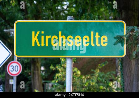 Kirchseelte, Niedersachsen, Deutschland, 15. Juli 2024 - Zeichen des Dorfes Kirchseelte Stockfoto