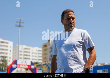 Estoril, Portugal. August 2024. Vasco Matos (CD Santa Clara) wurde während des Liga-Portugal-Spiels zwischen GD Estoril Praia und CD Santa Clara im Estadio Antonio Coimbra da Mota gesehen. GD Estoril Praia vs. CD Santa Clara. GD Estoril Praia besiegt von CD Santa Clara 1-1 Credit: SOPA Images Limited/Alamy Live News Stockfoto