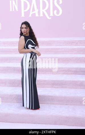 Los Angeles, USA. August 2024. Alessia Cara nimmt am 14. August 2024 in Los Angeles, Kalifornien, an der Premiere von Netflix's 'Emily in Paris' Staffel 4 Part 1 im Egyptian Theatre Hollywood Teil. Foto: Crash/imageSPACE Credit: Imagespace/Alamy Live News Stockfoto