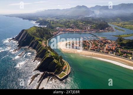 Luftaufnahme von Ribadesella in Nordspanien Stockfoto