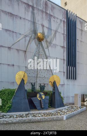 Heiligtum unserer Lieben Frau vom Rosenkranz von Fatima in Cova da Iria, Stadt Fatima, Portugal, eines der marianischen Heiligtümer der Welt, Europa. Stockfoto