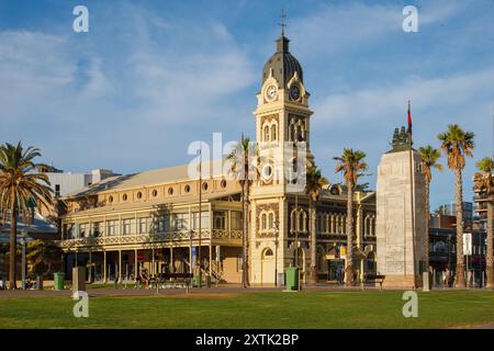 Glenelg Town Hall und Centenary Monument Moseley Square, Glenelg, Adelaide South Australia Stockfoto