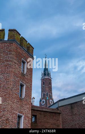 Blick auf die St.-Martin-Kirche in Landshut, Deutschland. Stockfoto