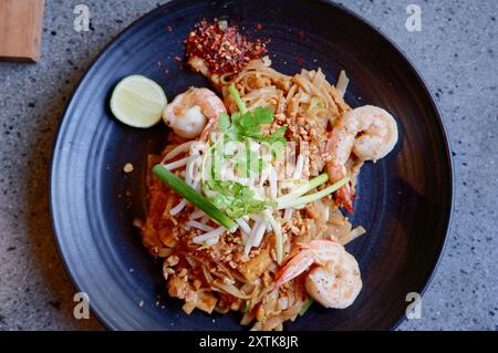 Ein Teller köstlicher Pad thai Stockfoto