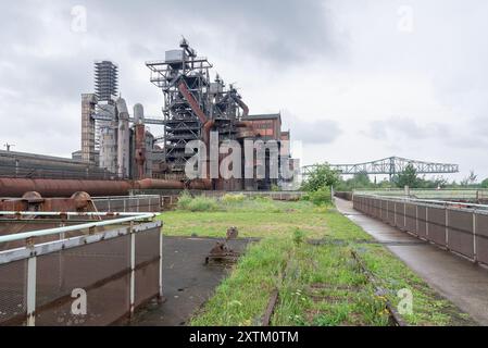 Landschaftspark Duisburg-Nord, ein 1991 von Latz + Partner entworfener öffentlicher Park in einem alten, stillgelegten Kohle- und Stahlwerk. Stockfoto