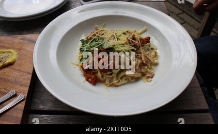 Tagliatelle-Pasta mit Sahnesauce in Marlborough, Neuseeland Stockfoto