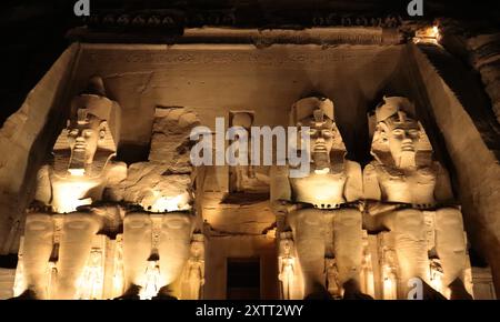 Die Ton- und Lichtshow im Abu Simbel Tempel in Assuan, Ägypten Stockfoto