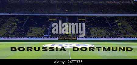 Dortmund, Deutschland. August 2024. firo: 10.08.2024, Fußball, 1.Liga, 1.Bundesliga, Saison 2024/2025, Freundschaftsspiel, Saisoneröffnung, BVB, Borussia Dortmund - Aston Villa Rheinmetall Werbung, Sponsor BVB/dpa/Alamy Live News Stockfoto