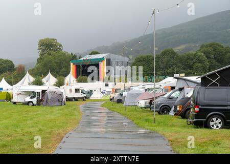 Brecon Beacons, Wales, Großbritannien 15/08/2024 die Sleaford Mods eröffneten das Green man Festival 2024 als erster Headliner des Wochenendes Stockfoto