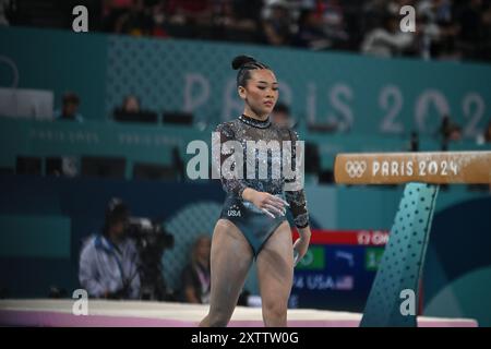 PARIS, FRANKREICH-28. Juli 2024: Sunisa Lee aus den USA tritt bei der Qualifikation der Frauen im Kunstturnen bei den Olympischen Spielen auf dem Balancebalken an Stockfoto