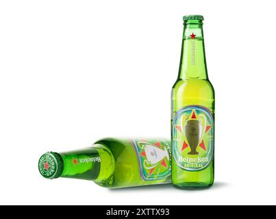 CHISINAU, MOLDAWIEN – 13. August 2024: Botle of Heineken Beer Limited Edition anlässlich der UEFA Champions League Saison 2024. Isoliert auf weißem Backgr Stockfoto