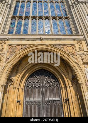 Westansicht der Kathedrale von Norwich, Norwich, Norfolk, England, Großbritannien, GB Stockfoto