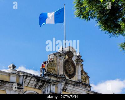 Flagge von Guatemala, Antigua Guatemala, Departement Sacatepéquez, Guatemala, Zentralamerika Stockfoto
