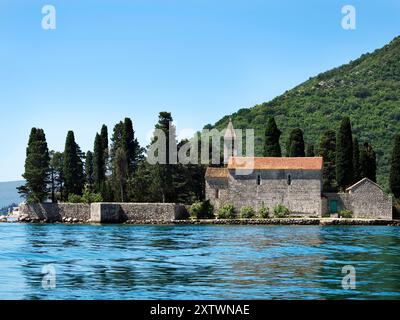 Die Insel St. George in der Bucht von Kotor in Perast Kotor Küstenregion Montenegro Stockfoto