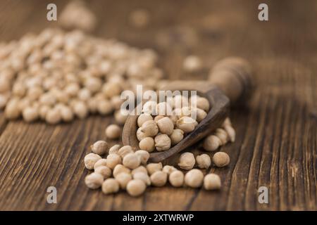 Portion frischer Kichererbsen Nahaufnahme, selektiver Fokus Stockfoto